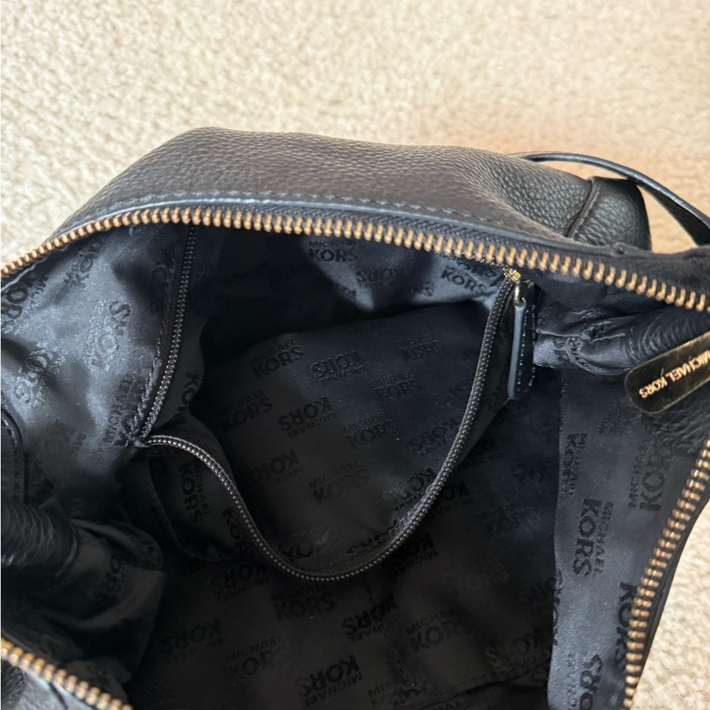 Michael Kors Black Leather Shoulder Hobo Bag - Picture 8 of 9
